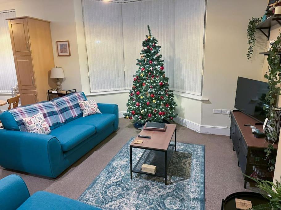 Private Parking, Central Llandudno, King Bed With Ensuite At Clement Lodge Eksteriør bilde