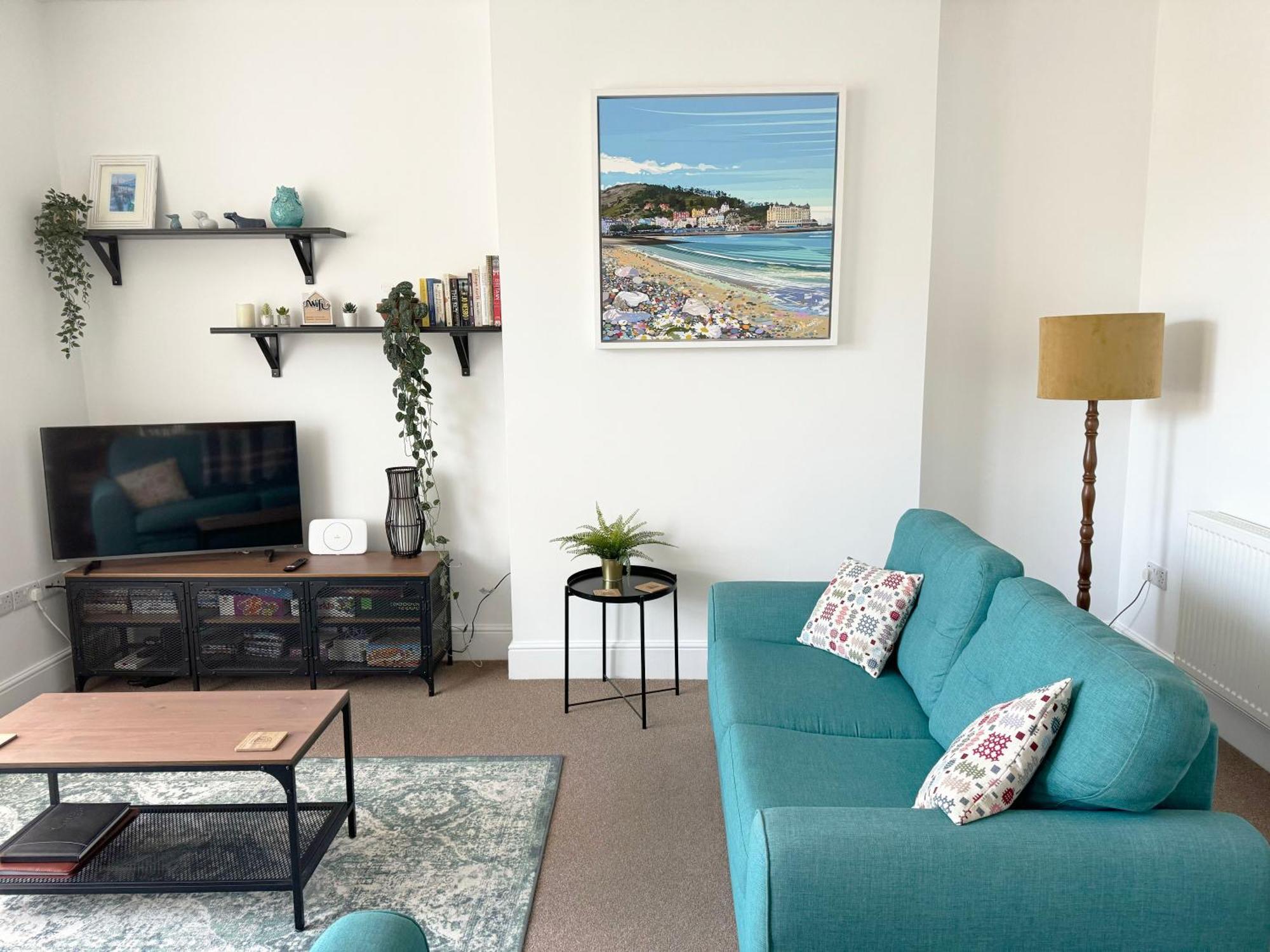 Private Parking, Central Llandudno, King Bed With Ensuite At Clement Lodge Eksteriør bilde