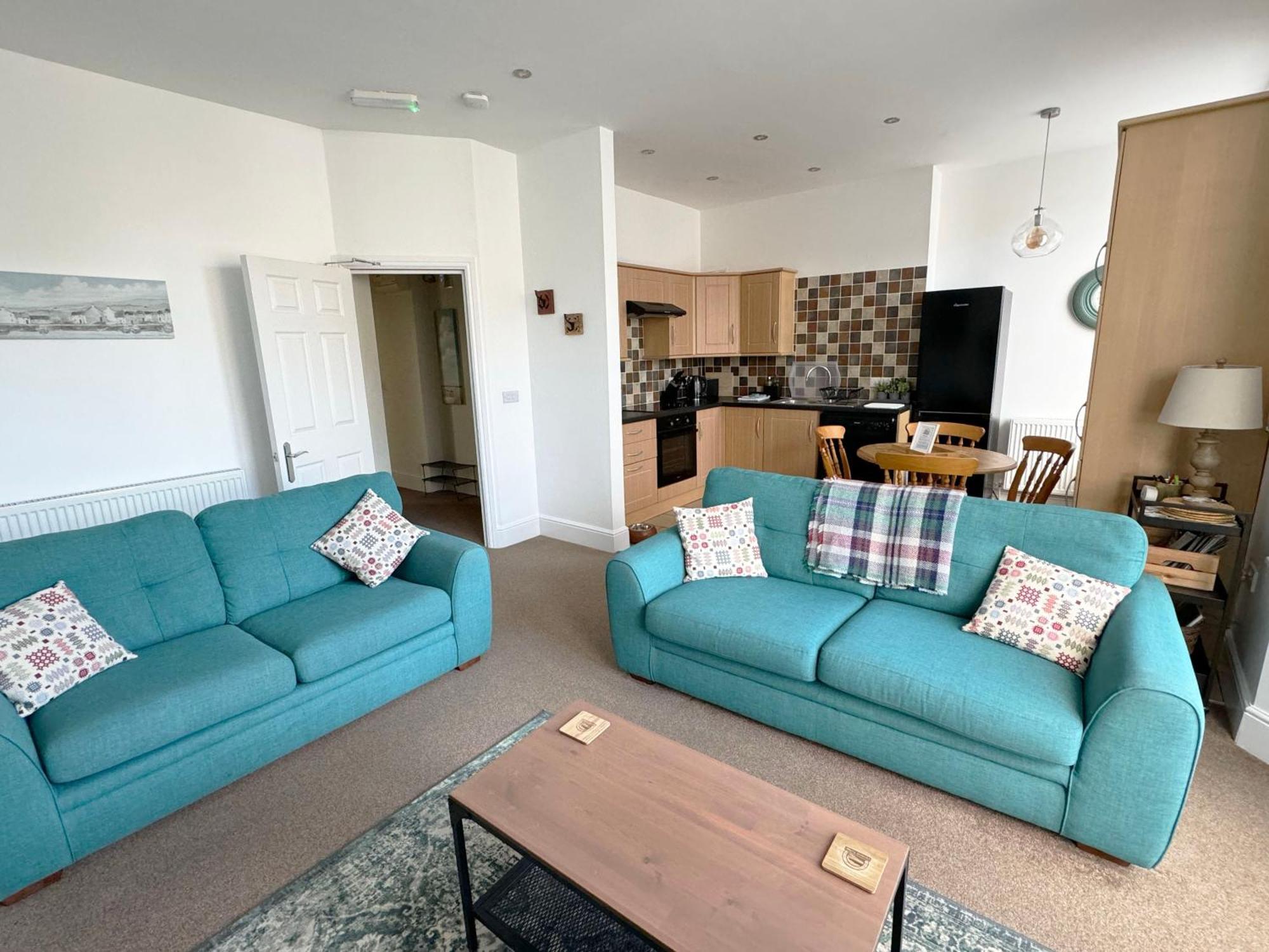Private Parking, Central Llandudno, King Bed With Ensuite At Clement Lodge Eksteriør bilde